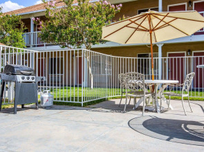 Clarion Inn Near China Lake Naval Station