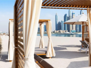 Adagio Premium The Palm