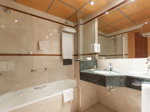 Hotel Sercotel Gran Fama