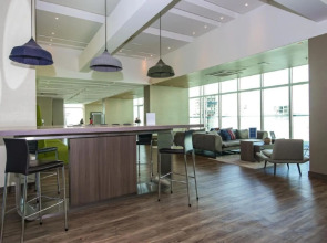 Hampton By Hilton Cartagena