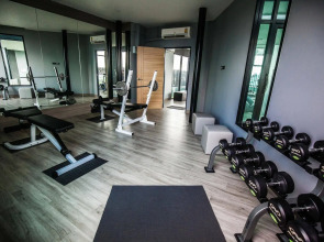 De Botan Srinakarin Hotel & Residence