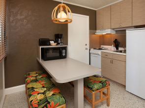 Outrigger Beach Resort