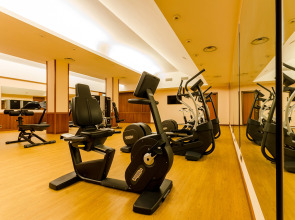 Отель Exe Majestic