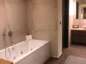 Valeni Boutique Hotel