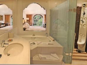 The Green Park Hotel