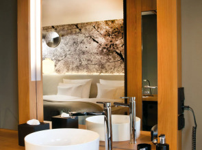 Me and All Hotel Dusseldorf, by Hyatt