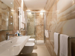 Point Hotel Barbaros