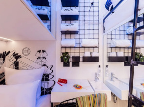 Wom Allenby Pod Hotel