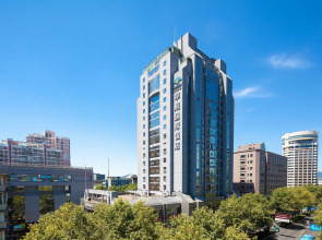 Huachen International Hotel