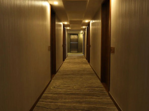 Ramada Encore Makati