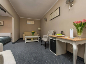 Riviera Resort Modlin Airport