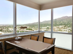 Embassy Suites Los Angeles - Glendale