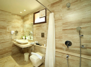 Uday Samudra Leisure Beach Hotel