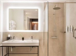 Ambasciatori Hotel Mestre Venice, Tapestry Collection by Hilton