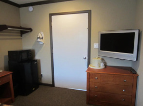 Deluxe Inn Redwood City