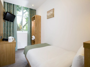 Eden Plaza Kensington