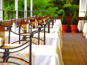 Yantra Grand Hotel -Sharlopov Hotels