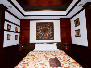 Tony's Place Beds and Breakfast