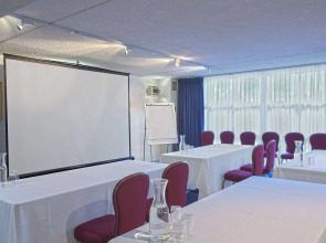 The Constitution Inn