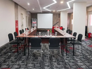 ibis Jakarta Senen