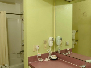 Seralago Hotel & Suites Main Gate East