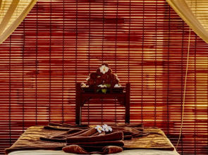 Chen Sea Resort & Spa