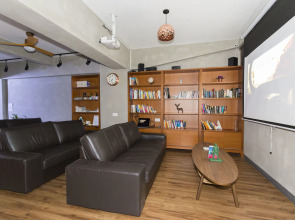 Check Inn HK - Hostel