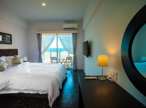 Beach Front Tower MIHAMA byDSH