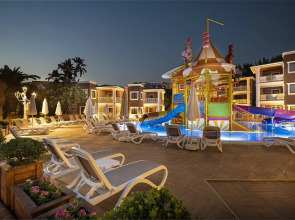 Quattro Beach Spa & Resort Hotel