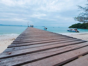 Rainbow Sky Hotel Samet