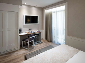 Catalonia Puerta del Sol