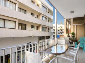 Laila's Holiday Apartments