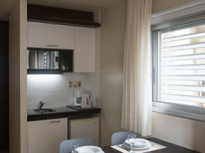 27 Suites Apart Hotel