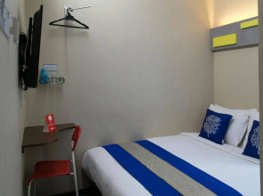 Smile Hotel Danau Kota