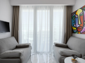 The Blue Ivy Hotel and Suites