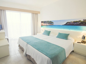 Azuline Hotel Bahamas y Bahamas II