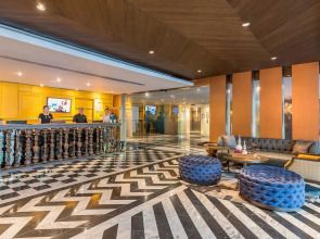 Отель Maitria Sukhumvit 18 Bangkok – A Chatrium Collection