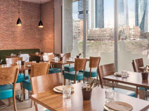 Hotel Madrid Chamartín Affiliated by Meliá