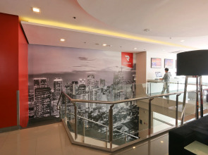 Red Planet Makati Amorsolo