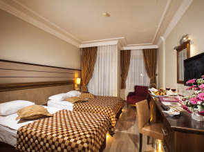 Отель Rox Resort