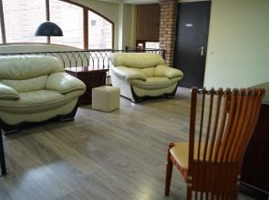 Отель Aura Plaza