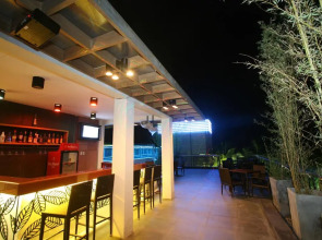 Crown Regency Courtyard Resort