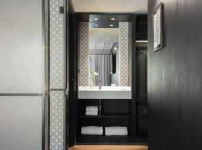 Yurbban Ramblas Boutique Hotel