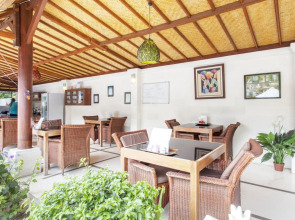 Frangipani Beach Hotel