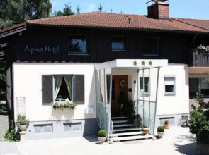 Alpina Hotel