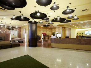 Suites Plaza Hotel & Wellness