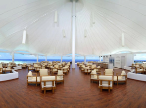 Safari Island Resort