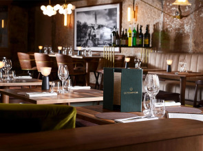 Cour des Loges Lyon, A Radisson Collection Hotel