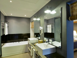 The Ravenala Attitude