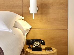 Отель Barcelona Catedral